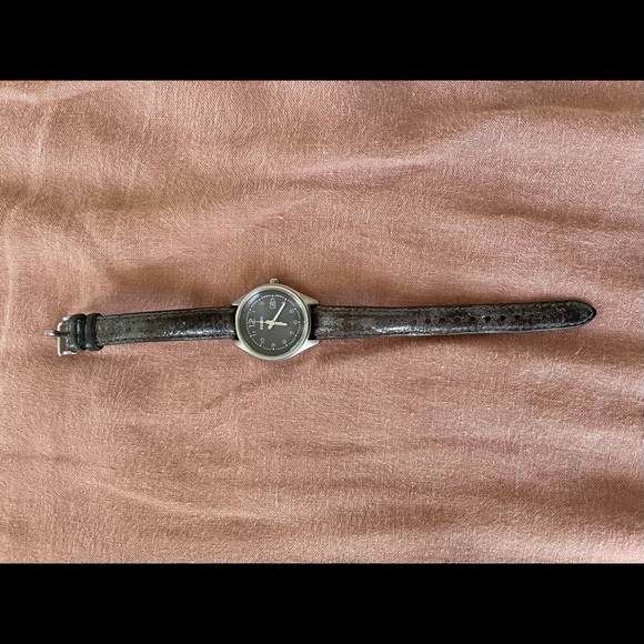 Fossil Distressed Gunmetal Women’s Watch - Picture 1 of 2